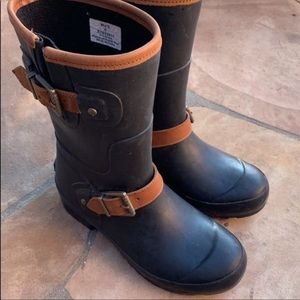 Sperry boots